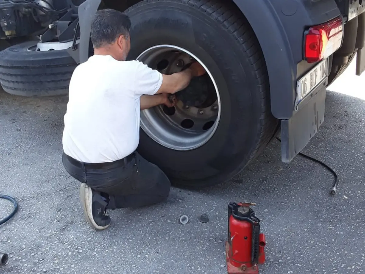Kemalpaşa Oto Lastikçi